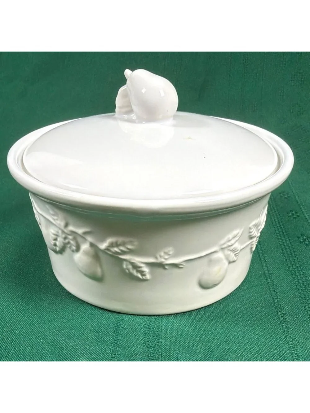 Vintage Lillian Vernon White Ceramic Ramekin Lid Pot Cottagecore Trinket Dish
